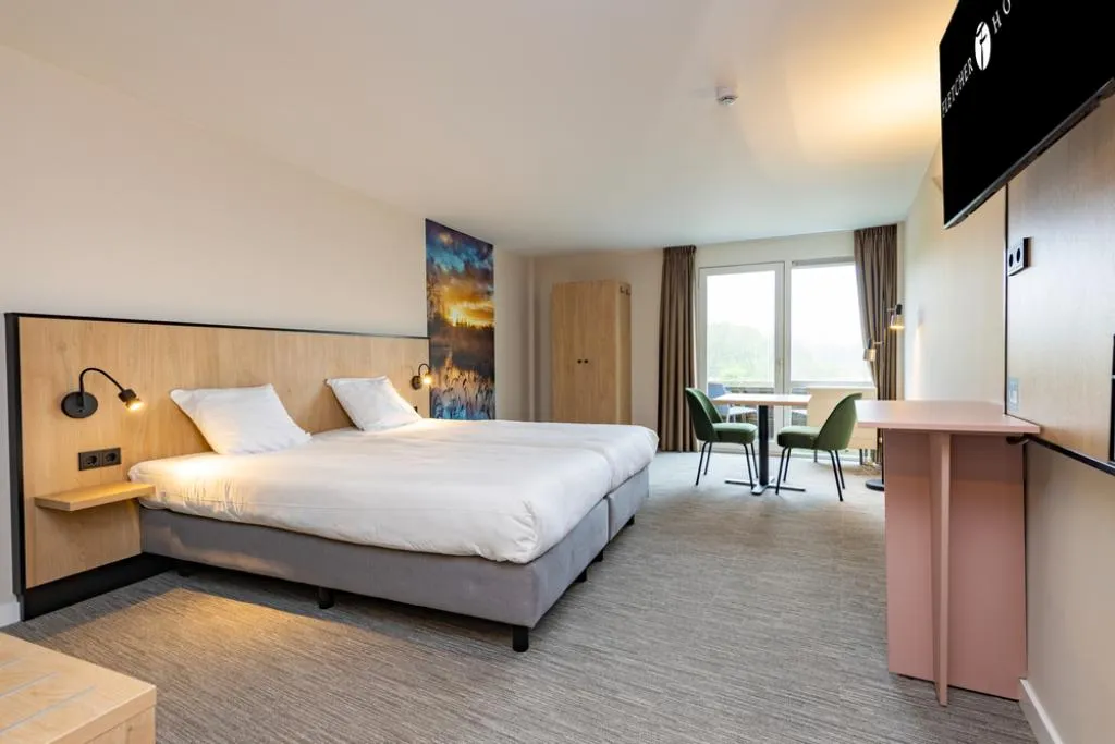 JUNIOR SUITE WITH TERRACE Room, Fletcher Hotel-Restaurant Spaarnwoude, Amsterdam