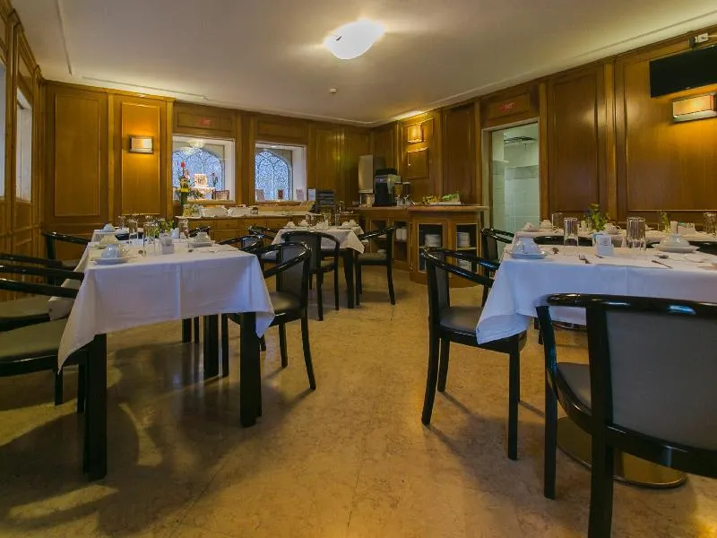 Restaurant, Ever Lisboa City Center Hotel, Lisbon