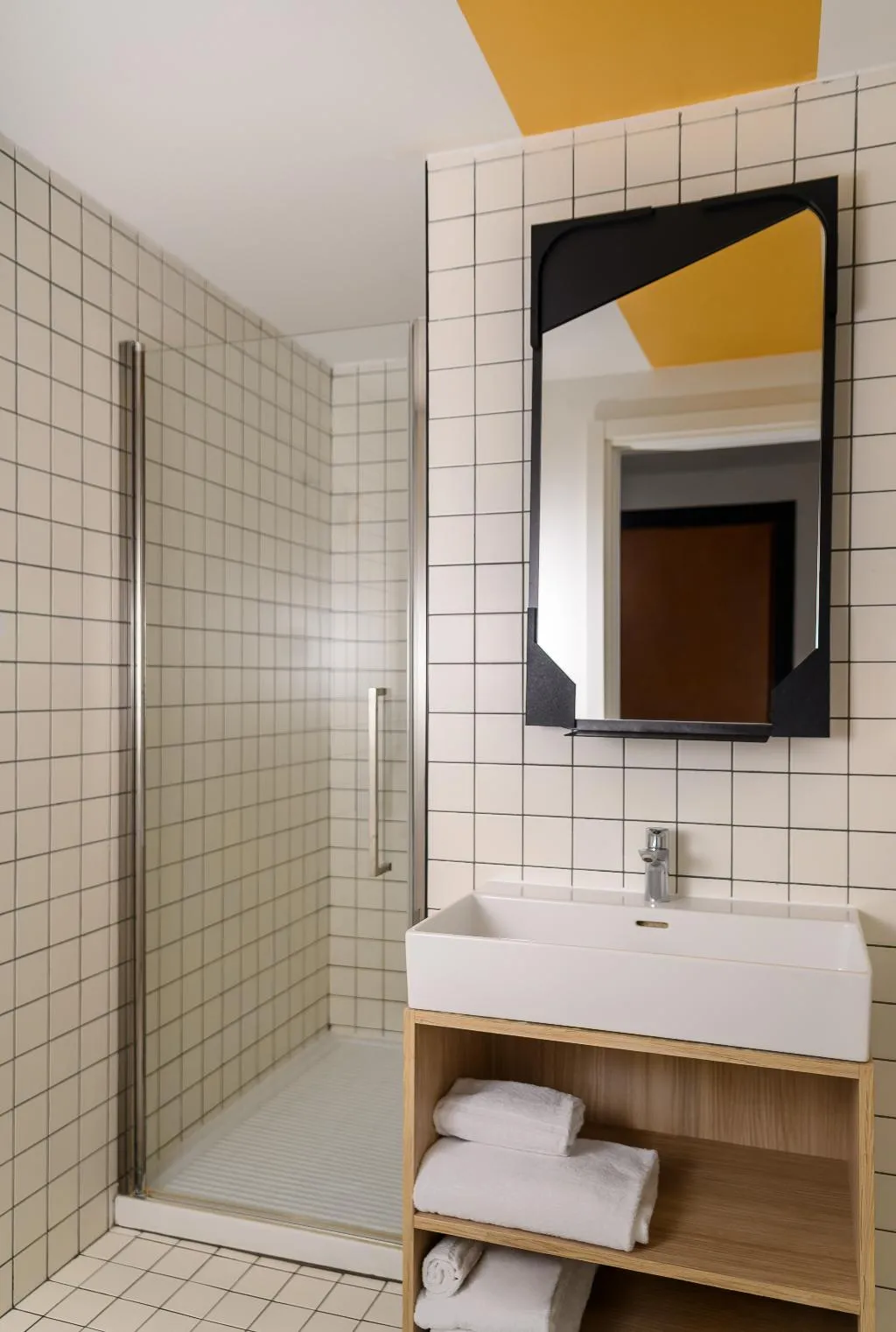 APARTMENT CAPACITY 5 TWO BEDROOMS Room, Aparthotel Colombo, Rome
