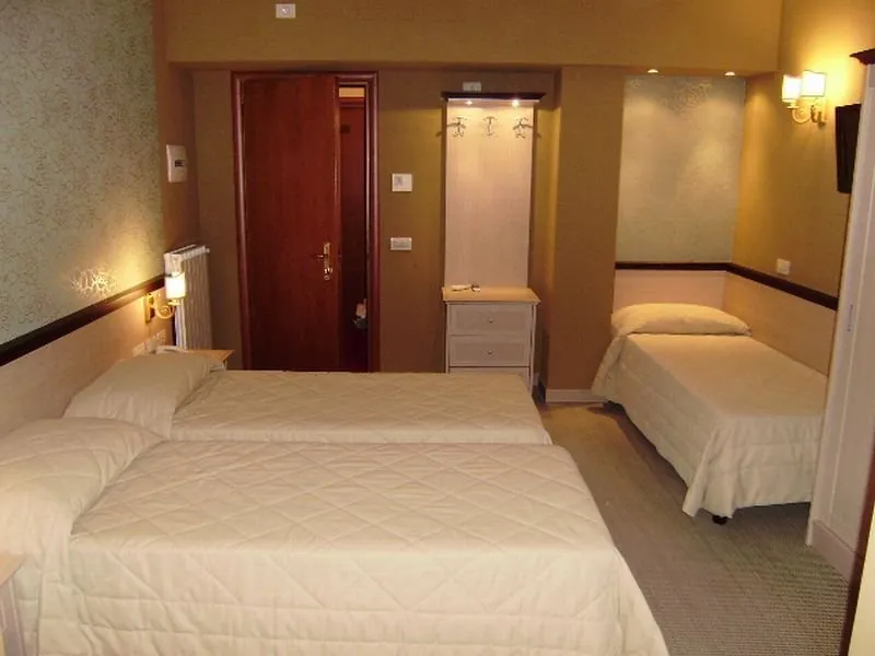 TRIPLE STANDARD Room, Galileo, Rome