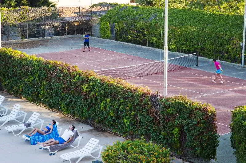 Sports and Entertainment, Dei Pini, Catania
