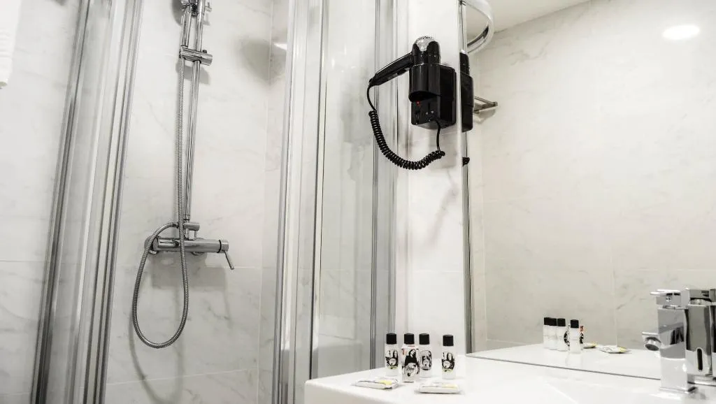 Room, Bairro Alto Suites, Lisbon