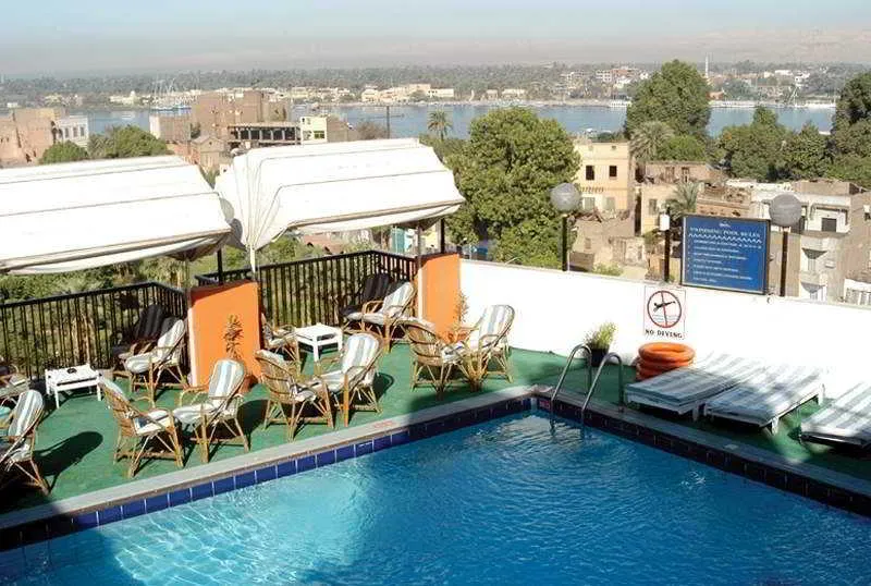 Pool, Emilio Luxor, Luxor