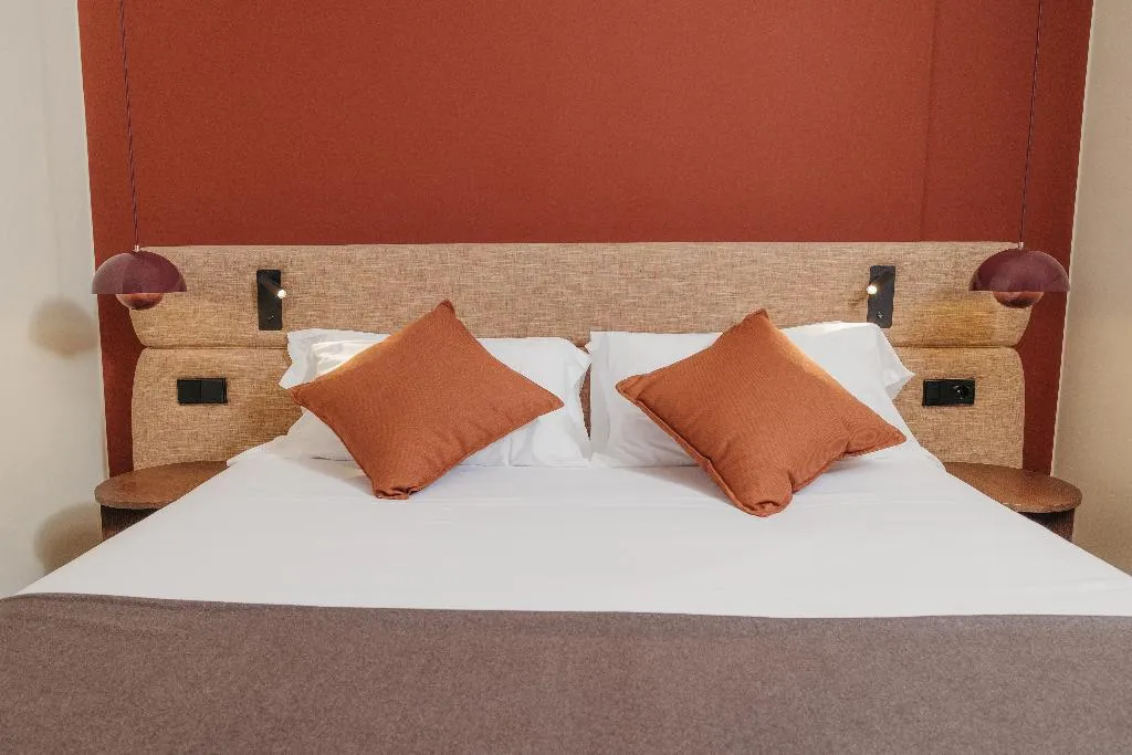 Room PREMIUM ONE BEDROOM Room, H. Regas, Barcelona