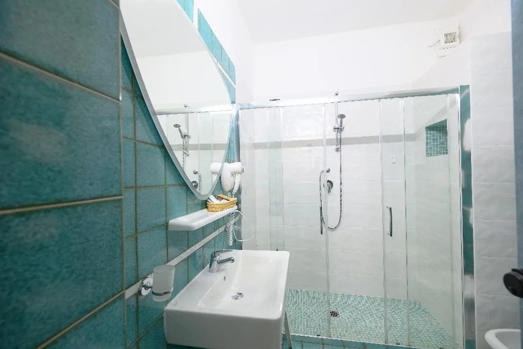 TRIPLE SUPERIOR Room, Hotel Annabelle, Naples