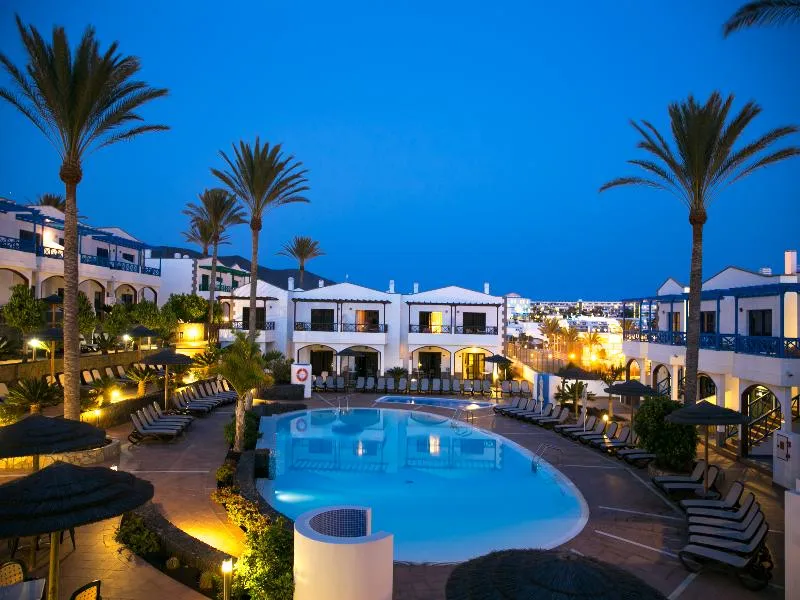 Pool, Hotel LIVVO Mirador Papagayo, Lanzarote