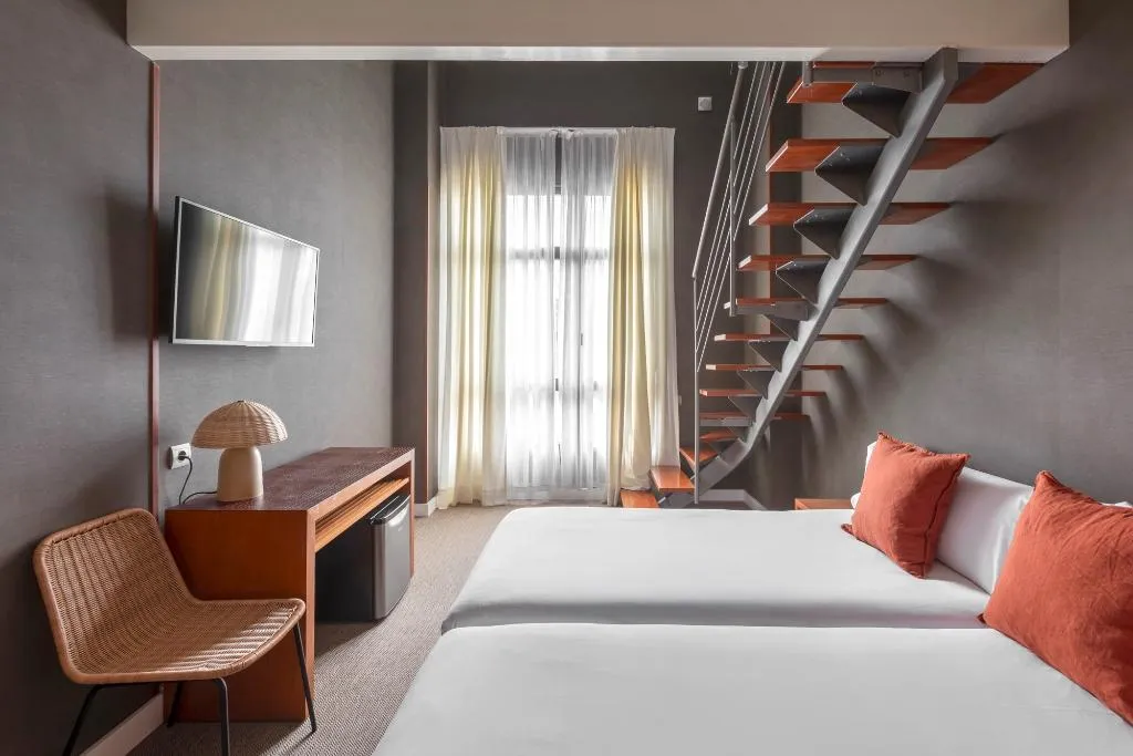 QUADRUPLE DUPLEX SUPERIOR Room, Hotel Sant Just, Barcelona