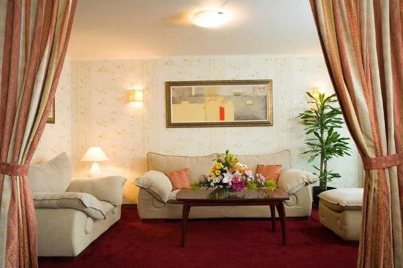 Room, Capitol, Varna