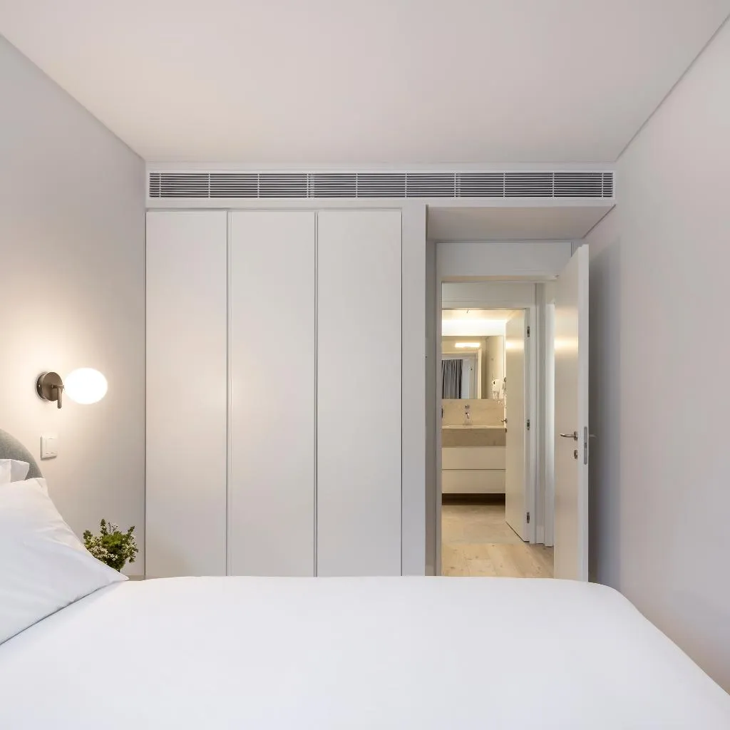 APARTMENT DELUXE ONE BEDROOM Room, Lisbon Serviced Apartments - Mouraria, Lisbon