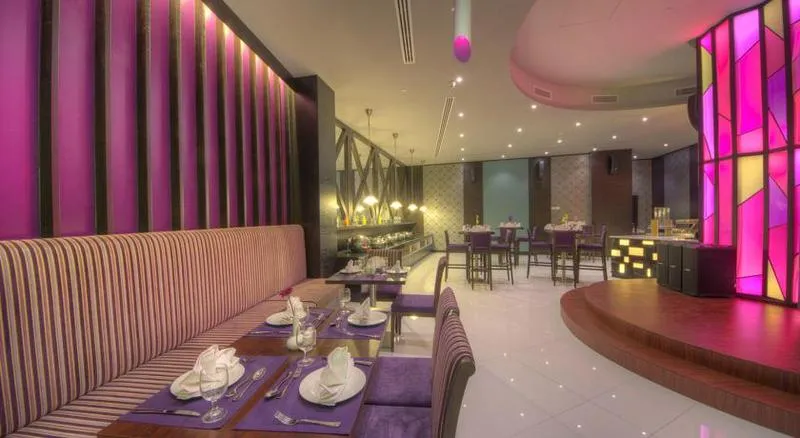 Restaurant, Raintree Rolla Hotel, Dubai