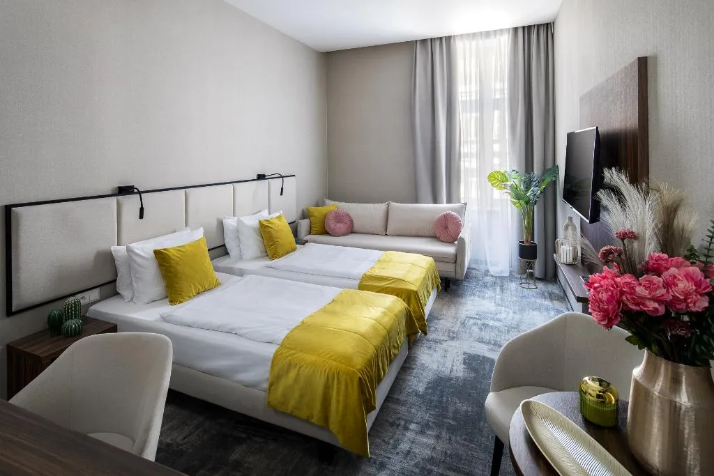 QUADRUPLE DELUXE PREMIUM Room, Dream Boutique Aparthotel, Krakow