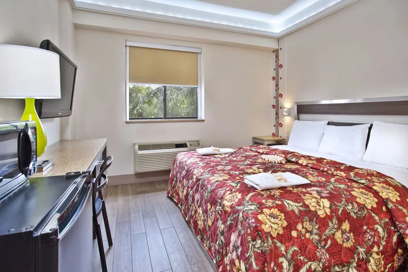 DOUBLE KING SIZE BED Room, Brooklyn Motor Inn, New York