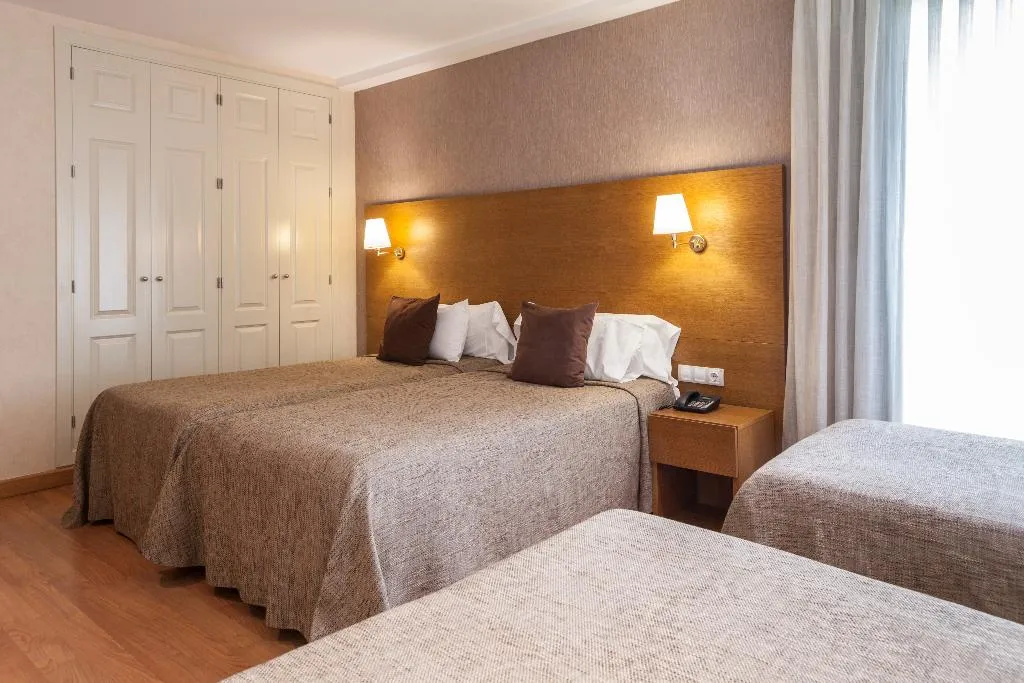 Room, Don Paco, Seville