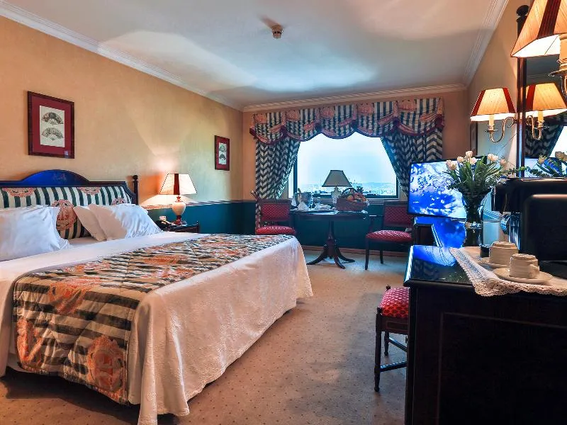 Double or Twin SUPERIOR Room, Dom Pedro Lisboa, Lisbon