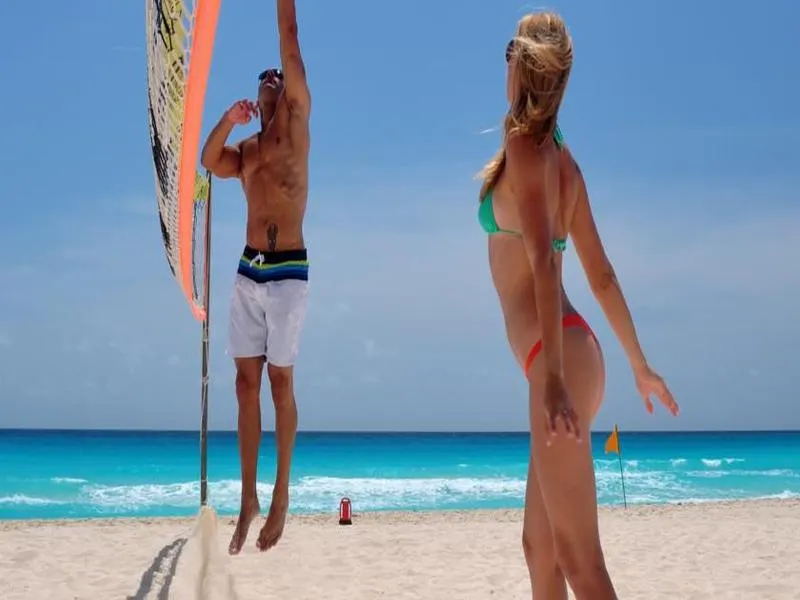 Sports and Entertainment, The Pyramid Cancun by Oasis, Cancun Area