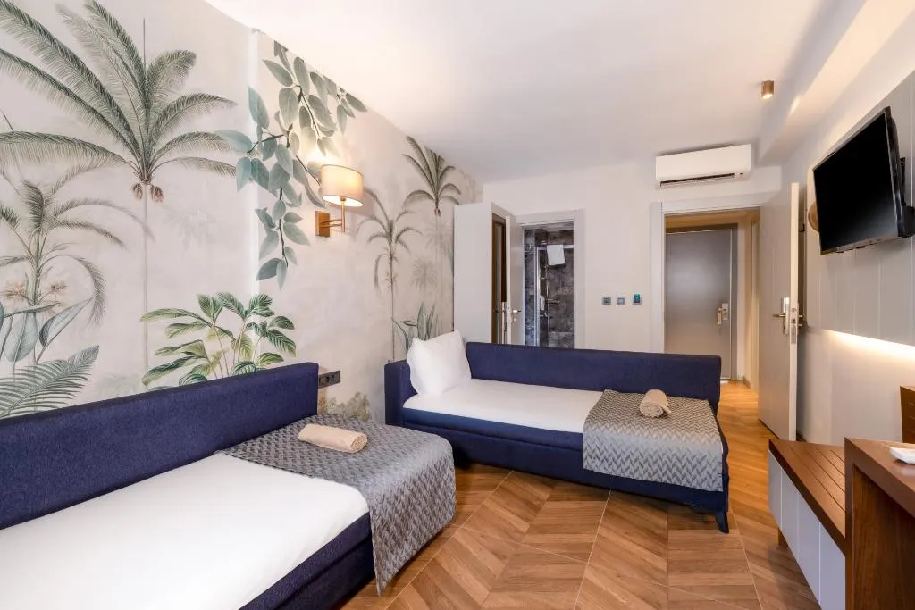 FAMILY ROOM LAND VIEW Room, Crystal Flora Pearl Collection, Antalya