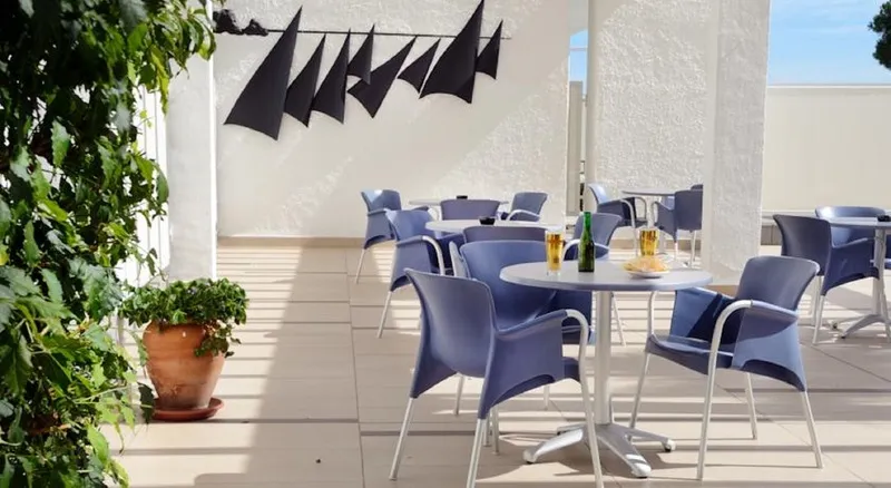 Terrace, Alga, Costa Brava