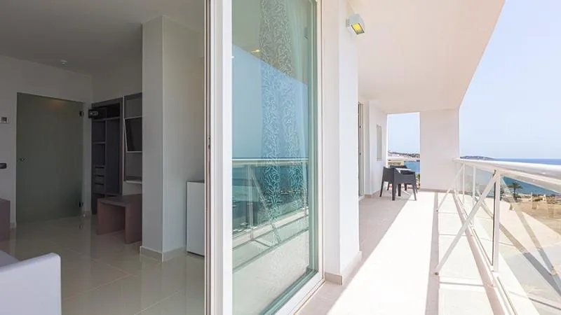 JUNIOR SUITE CAPACITY 3 Room, Sirenis Hotel Tres Carabelas & SPA, Ibiza