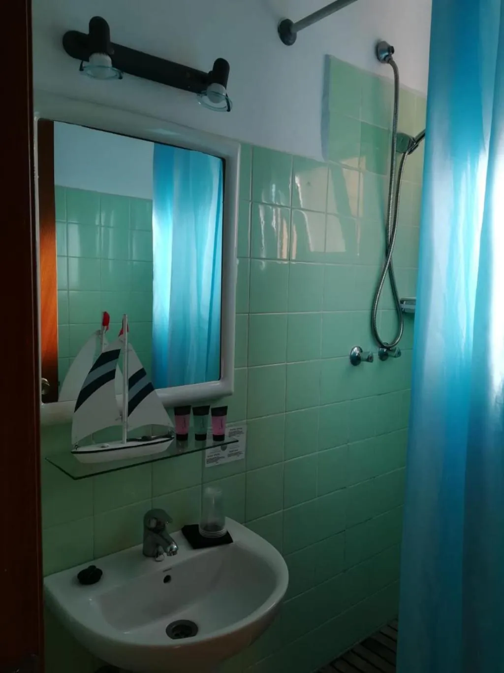 DOUBLE WITH TERRACE Room, Hostal La Fosca, Costa Brava