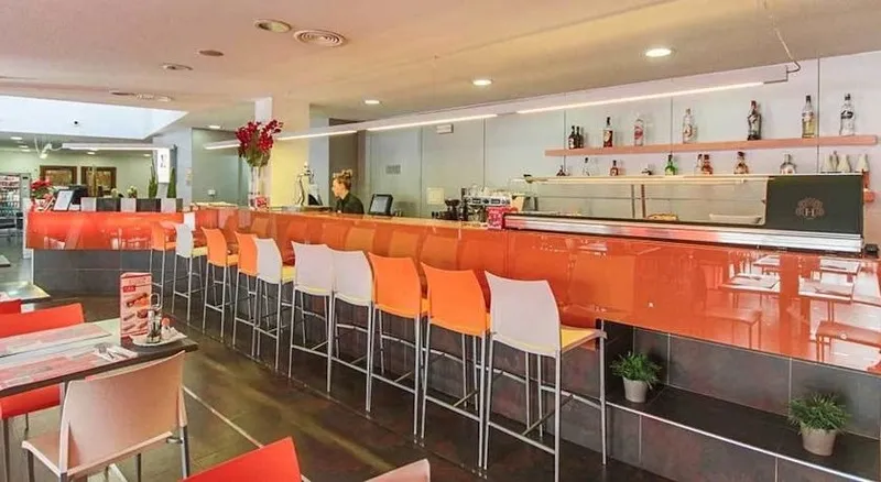 Bar, H2 Fuenlabrada, Madrid