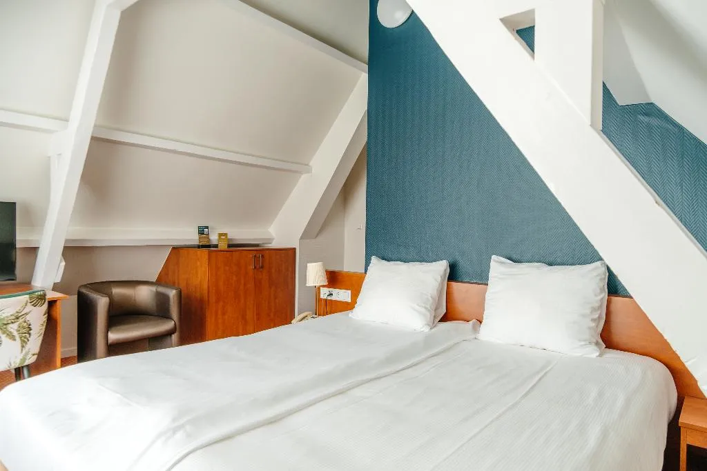 Double or Twin COMFORT Room, Ambassador City Centre Hotel, Amsterdam