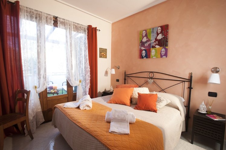 B&B Elena, Naples
