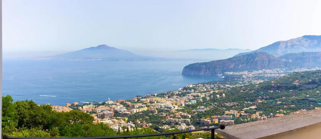 General view, Grand Hotel Hermitage, Naples