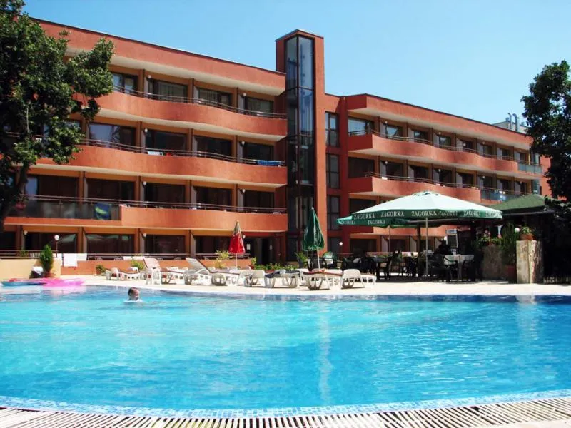 Pool, Kamchia Park, Varna