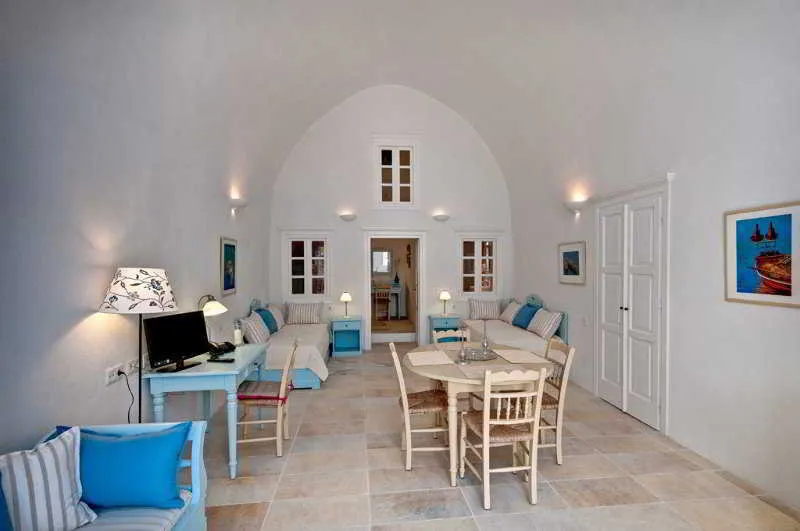 Room, Cori Rigas Suites, Santorini