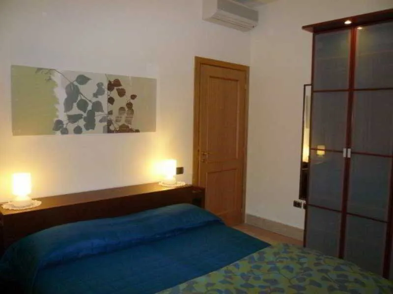 Room, Lux Appartamenti, Rome