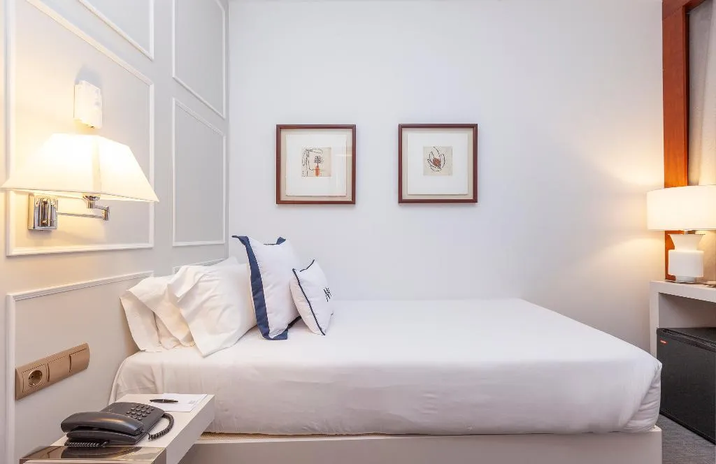 SINGLE STANDARD Room, Nuevo Madrid, Madrid