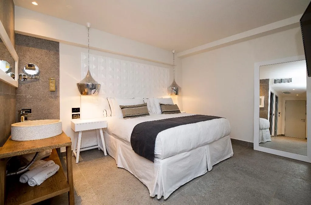 SUITE WITH PRIVATE POOL Room, Insula Alba Resort & Spa, Crete
