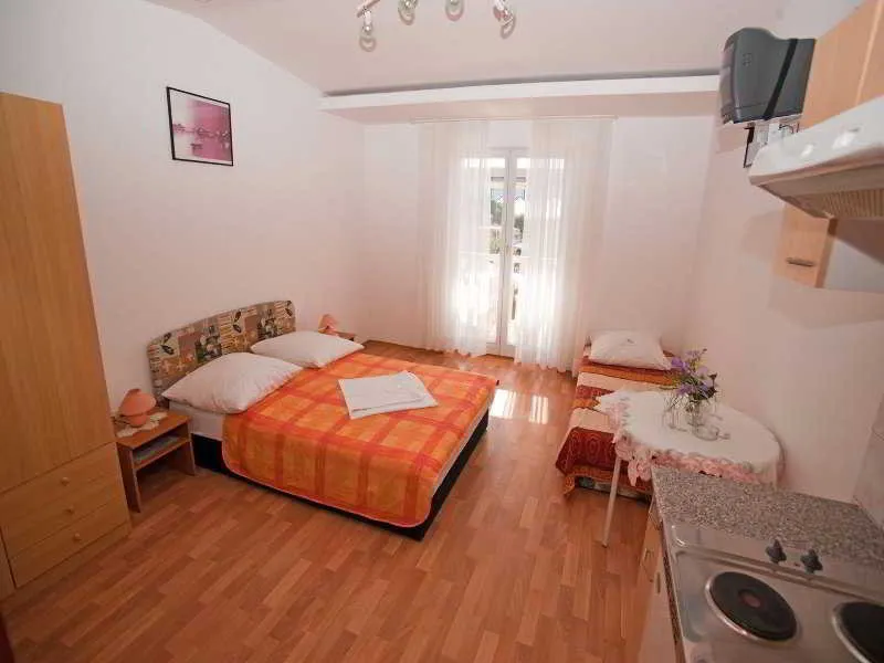 Room, Joza, Split