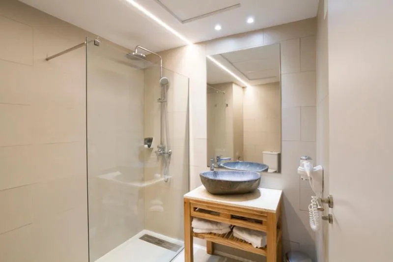 QUADRUPLE SEA VIEW Room, Ibersol Torremolinos Beach, Costa Del Sol