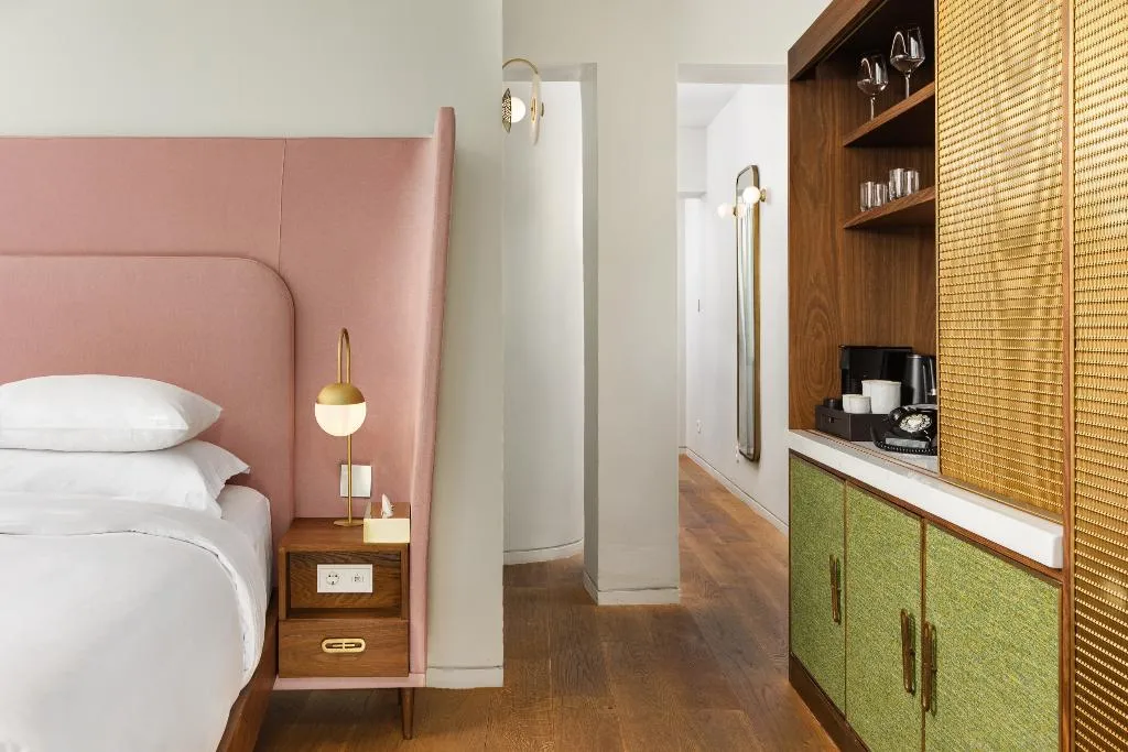 Room, Gatsby Athens, Athens