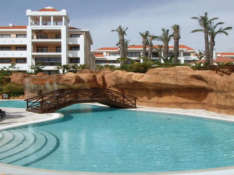 Pool, As Cascatas Golf Resort and Spa Vilamoura, Algarve