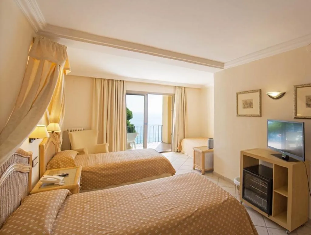 Double or Twin CAPACITY 3 Room, Cap Roig, Costa Brava