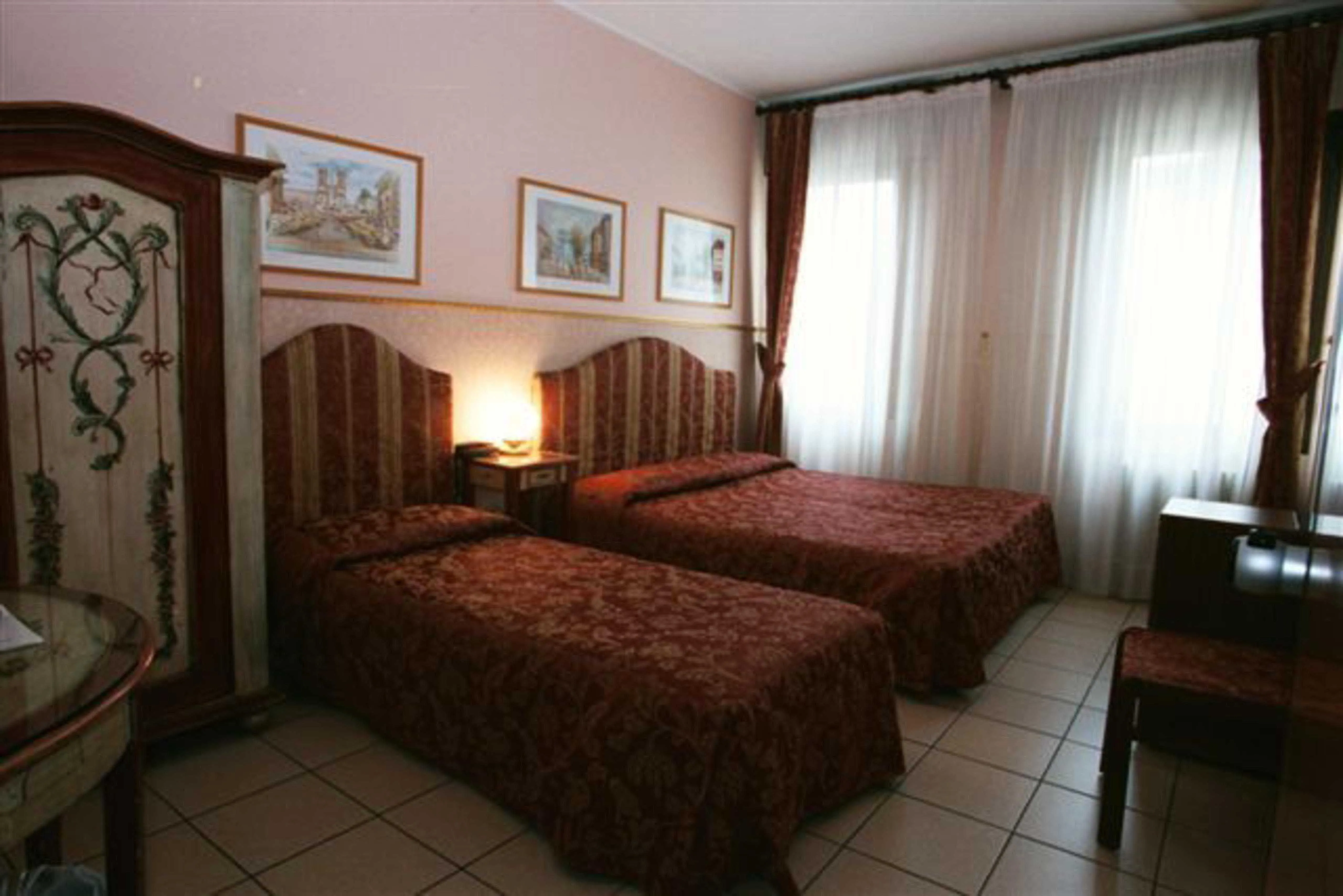 TRIPLE STANDARD Room, Ariston, Venice