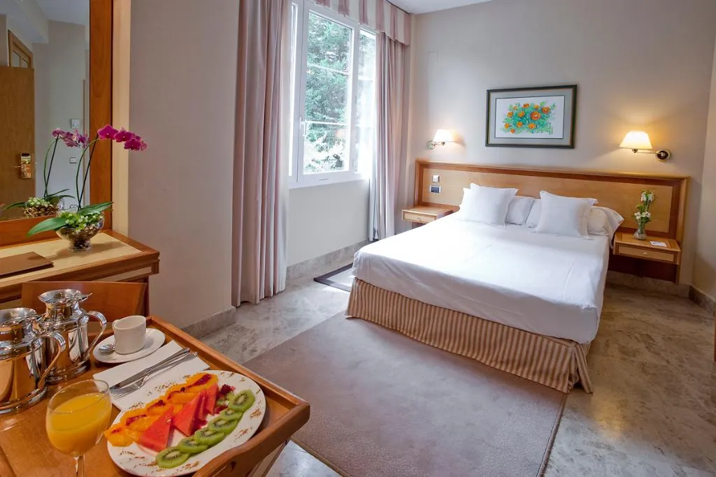 DOUBLE SINGLE USE STANDARD Room, VP Jardin de Tres Cantos, Madrid