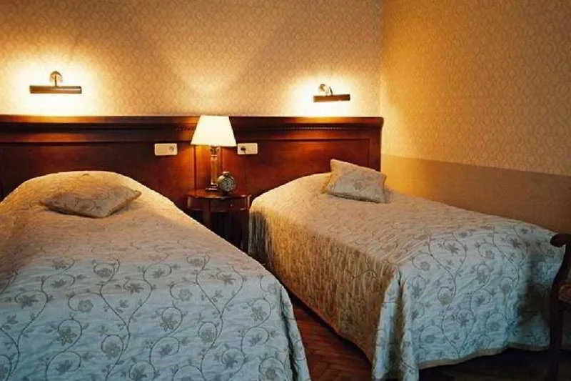 Double or Twin STANDARD Room, Ostoya Palace, Krakow