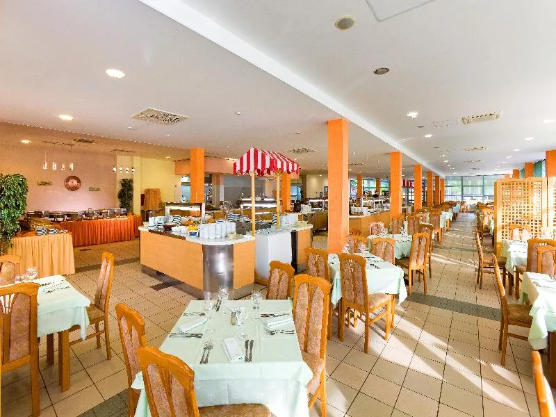 Restaurant, Apartments Katoro Plava Laguna, Istria