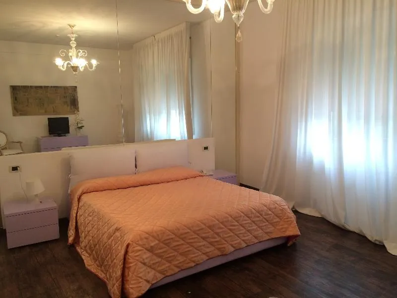 DOUBLE STANDARD Room, La Meridiana, Venice
