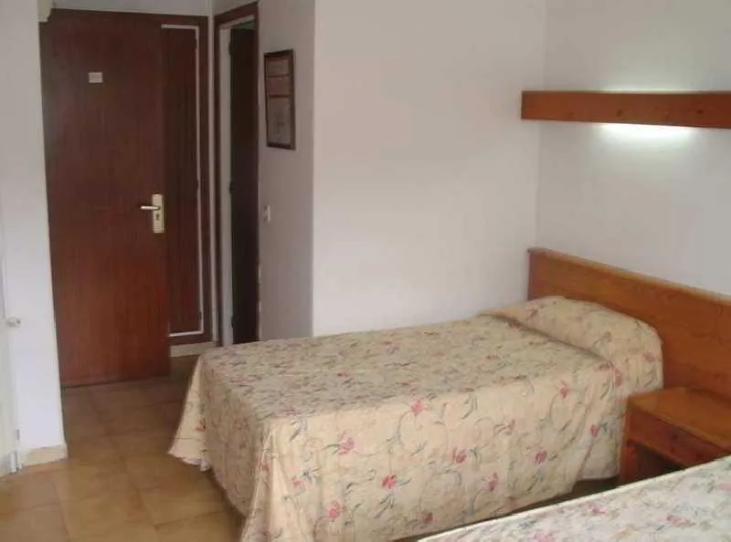 Room, Magnolia, Costa Brava