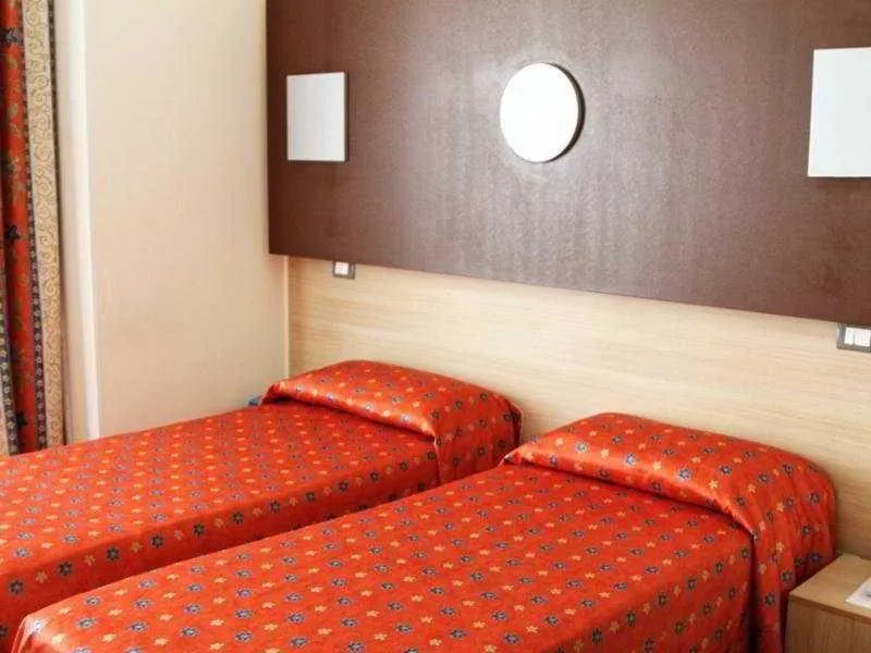 TWIN STANDARD Room, Hotel San Remo, Rome