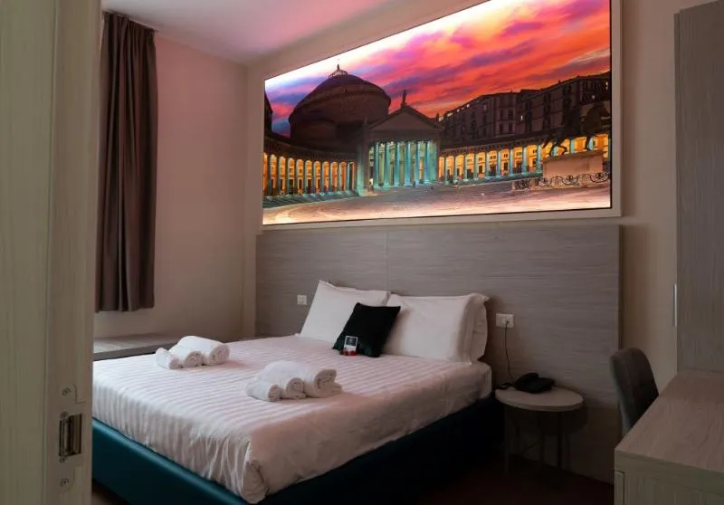 DOUBLE SINGLE USE SUPERIOR Room, The Sun Hotel Boutique, Naples