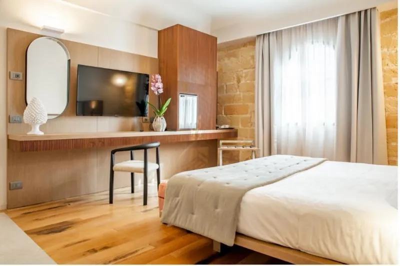 SUITE KING BED WITH JACUZZI Room, Villa Favorita Hotel & Events, Palermo