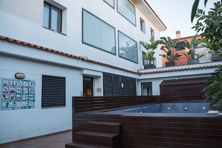 Beatrix 2000 - Caliu Apartments, Costa Brava
