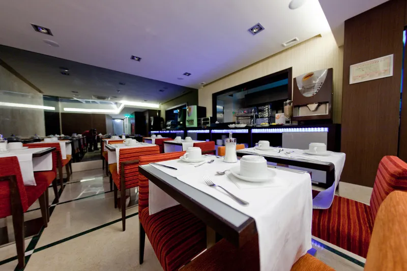 Restaurant, TURIM Luxe Hotel, Lisbon