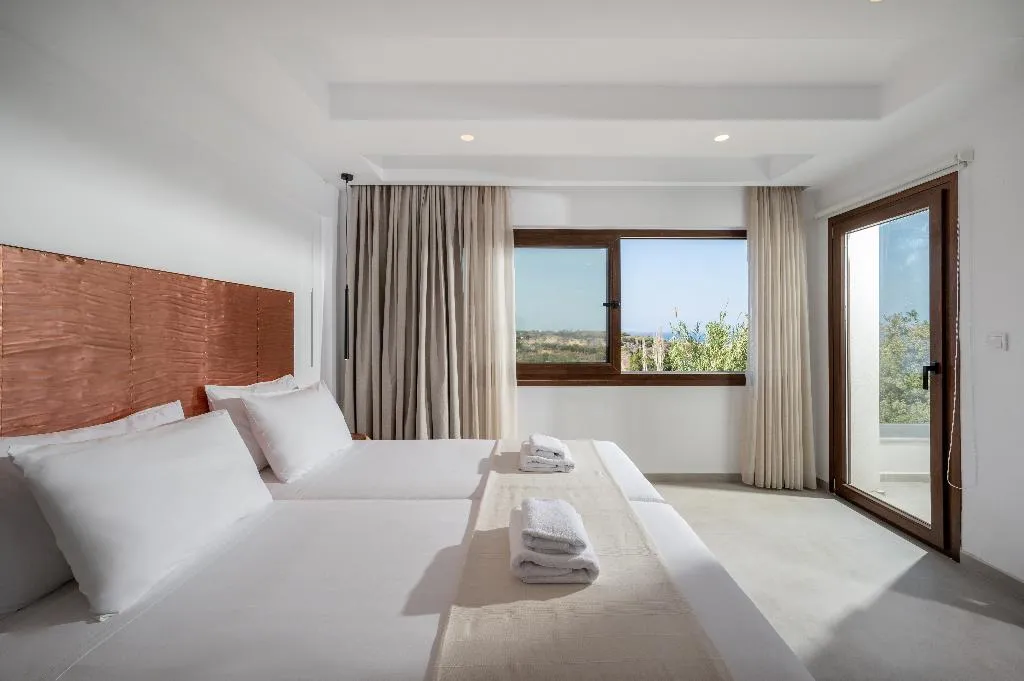 VILLA SUPERIOR FOUR BEDROOMS Room, Mika Villas & Suites, Crete
