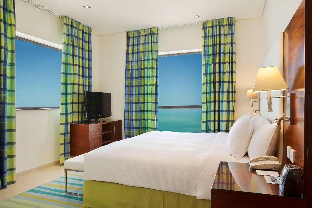 FAMILY ROOM FOUR BEDROOMS Room, Hilton Dubai The Walk, Dubai